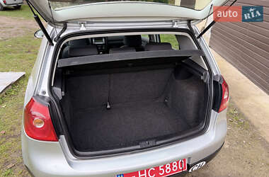 Хэтчбек Volkswagen Golf 2008 в 