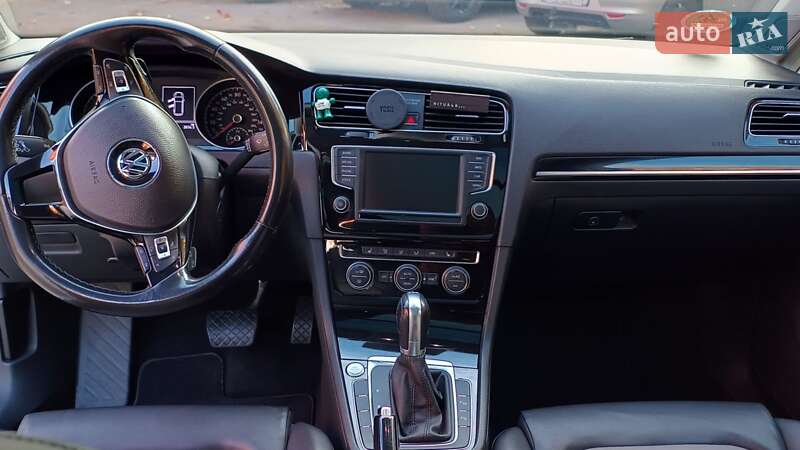 Універсал Volkswagen Golf 2015 в Дніпрі фото 57 Універсал Volkswagen Golf 2015 в Дніпрі
