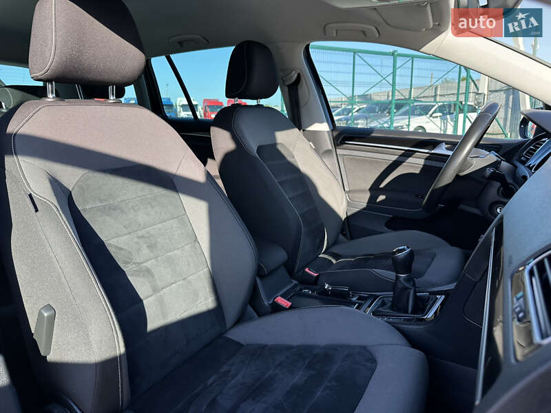 Универсал Volkswagen Golf 2016 в Лопатине фото 38 Универсал Volkswagen Golf 2016 в Лопатине