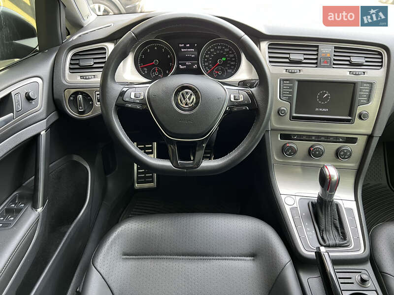 Хетчбек Volkswagen Golf 2015 в Києві фото 37 Хетчбек Volkswagen Golf 2015 в Києві