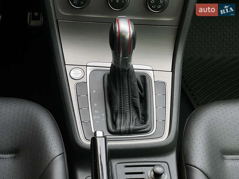 Хетчбек Volkswagen Golf 2015 в Києві фото 42 Хетчбек Volkswagen Golf 2015 в Києві