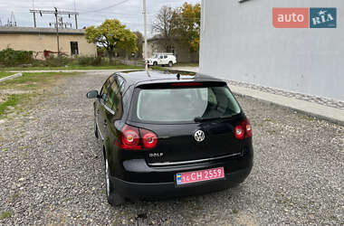 Хэтчбек Volkswagen Golf 2008 в 