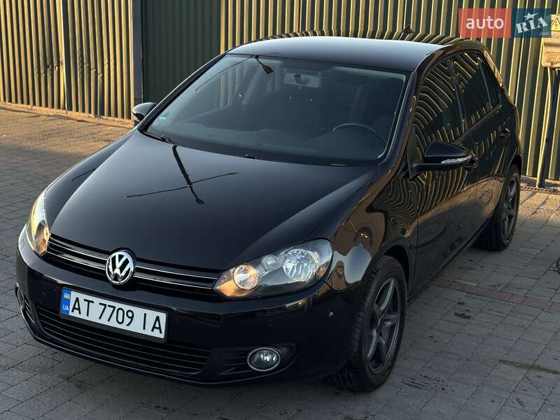 Хетчбек Volkswagen Golf 2010 в Мукачевому