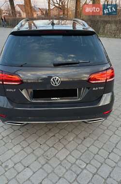 Универсал Volkswagen Golf 2018 в 