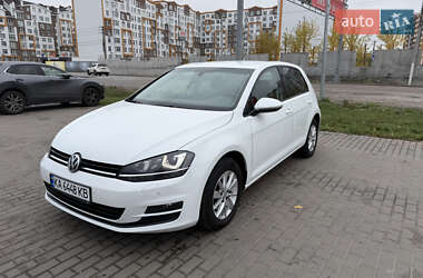 Хэтчбек Volkswagen Golf 2015 в Киеве