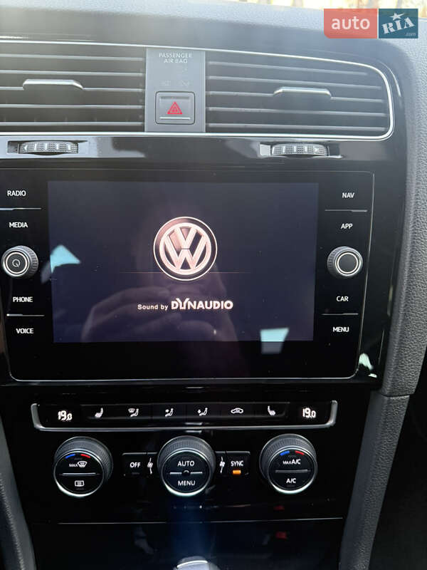 Универсал Volkswagen Golf 2017 в Стрые фото 29 Универсал Volkswagen Golf 2017 в Стрые