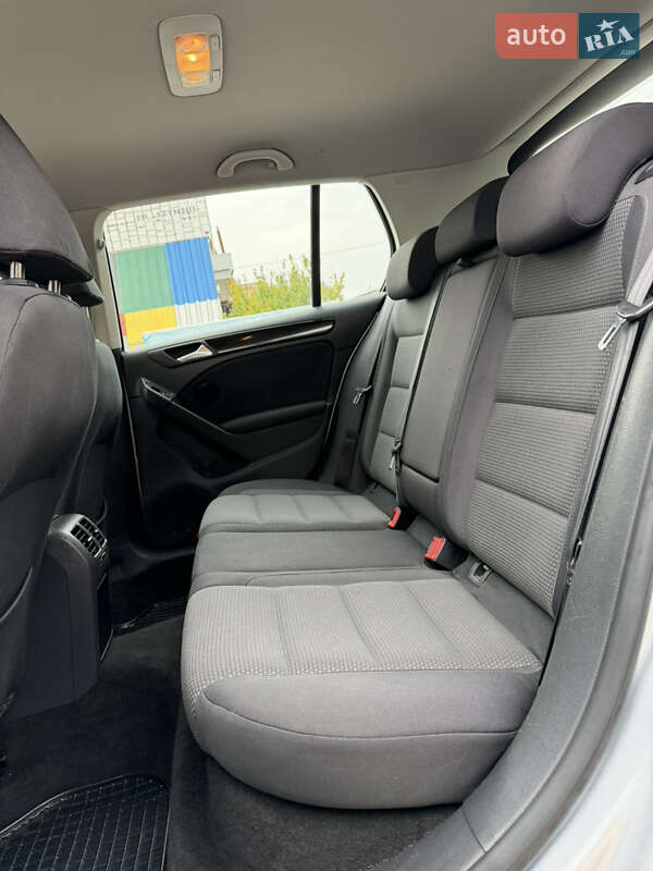 Хэтчбек Volkswagen Golf 2009 в Лубнах фото 28 Хэтчбек Volkswagen Golf 2009 в Лубнах