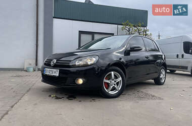 Хэтчбек Volkswagen Golf 2009 в Теофиполе