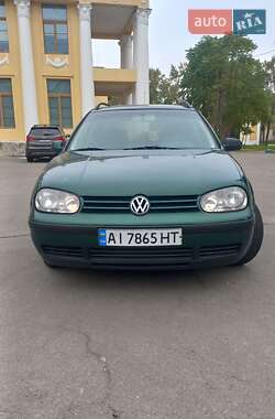 Універсал Volkswagen Golf 2000 в Києві