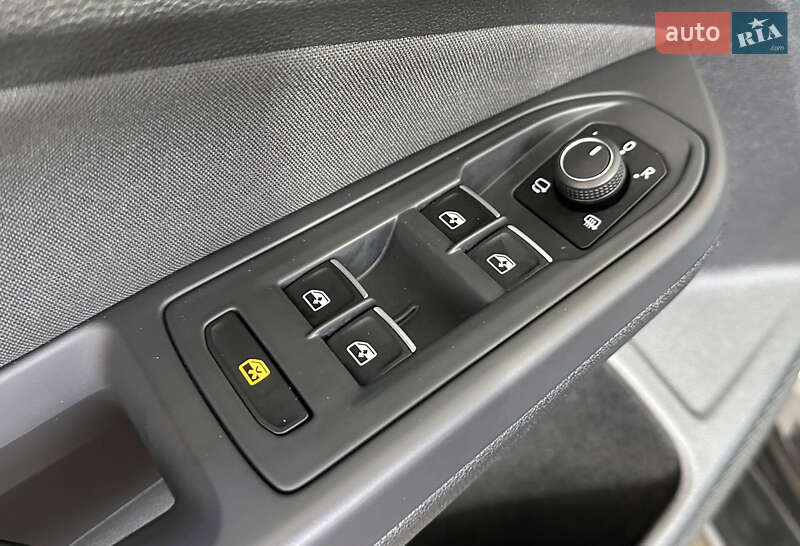 Універсал Volkswagen Golf 2020 в Львові