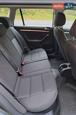 Универсал Volkswagen Golf 2009 в 