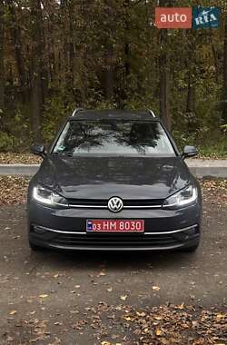 Універсал Volkswagen Golf 2018 в Луцьку