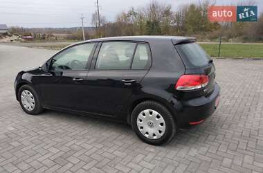 Хэтчбек Volkswagen Golf 2009 в 
