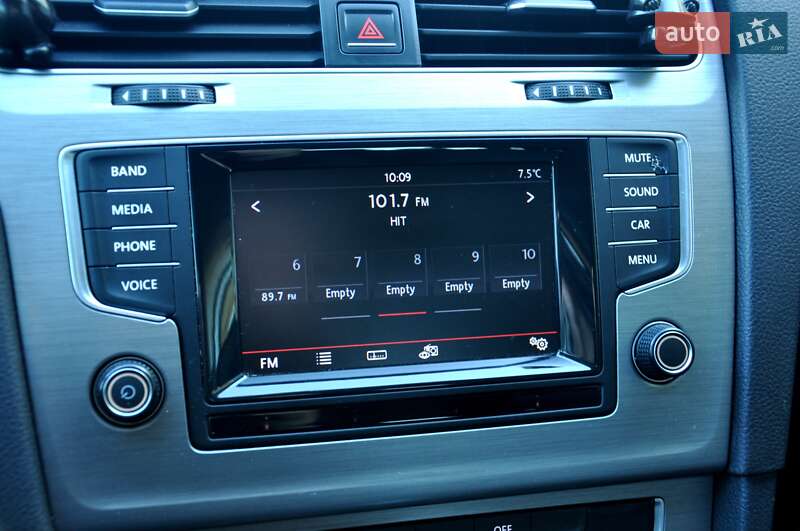 Универсал Volkswagen Golf 2015 в Львове