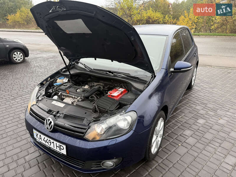 Хэтчбек Volkswagen Golf 2012 в Фастове