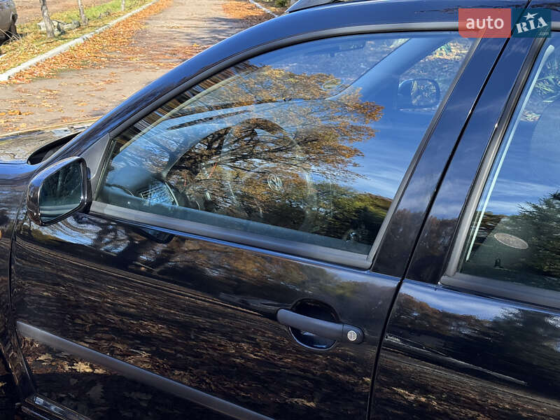 Універсал Volkswagen Golf 2005 в Дрогобичі