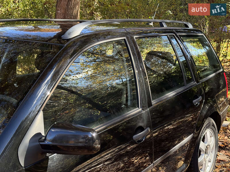 Універсал Volkswagen Golf 2005 в Дрогобичі