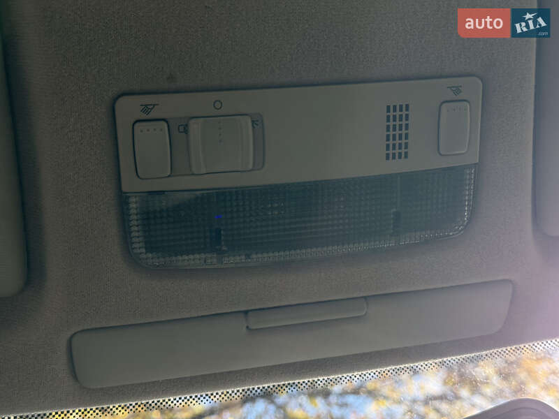 Універсал Volkswagen Golf 2005 в Дрогобичі