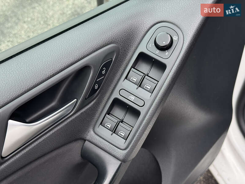 Хэтчбек Volkswagen Golf 2012 в Киеве фото 10 Хэтчбек Volkswagen Golf 2012 в Киеве