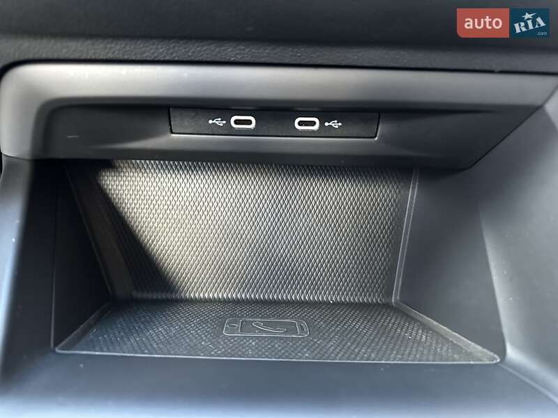 Универсал Volkswagen Golf 2022 в Стрые