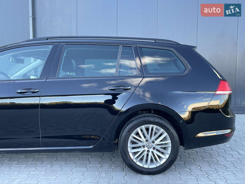 Универсал Volkswagen Golf 2014 в Львове