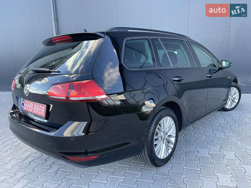 Универсал Volkswagen Golf 2014 в Львове