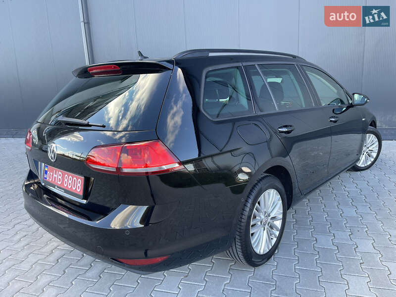 Универсал Volkswagen Golf 2014 в Львове
