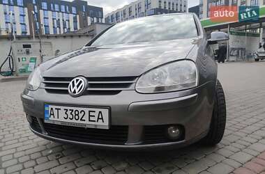 Хэтчбек Volkswagen Golf 2006 в Ивано-Франковске