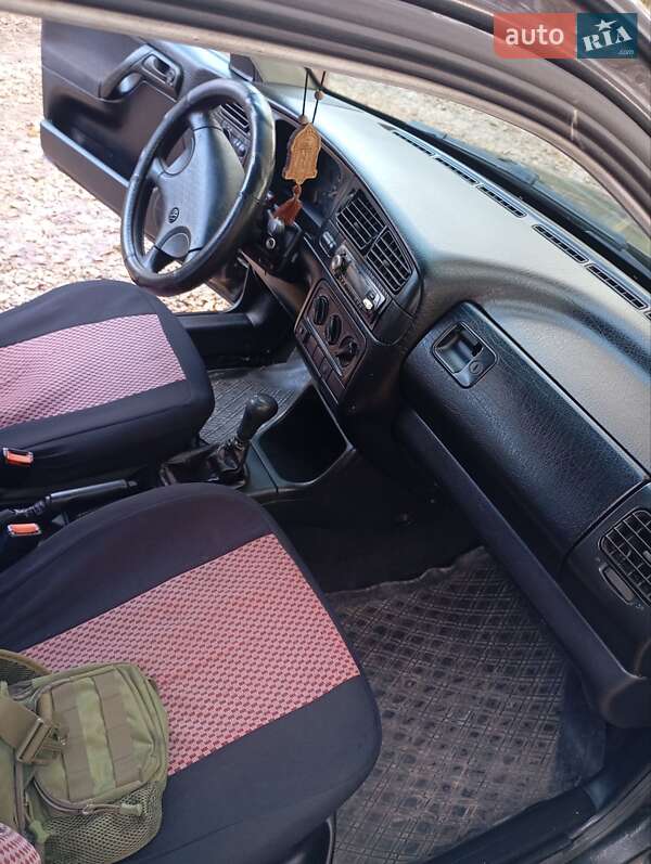 Хетчбек Volkswagen Golf 1993 в Зборові фото 6 Хетчбек Volkswagen Golf 1993 в Зборові