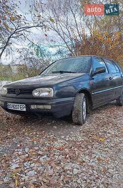 Хэтчбек Volkswagen Golf 1993 в  фото 21 Хэтчбек Volkswagen Golf 1993 в