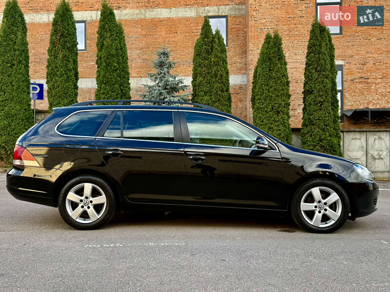 Универсал Volkswagen Golf 2011 в Ровно фото 5 Универсал Volkswagen Golf 2011 в Ровно
