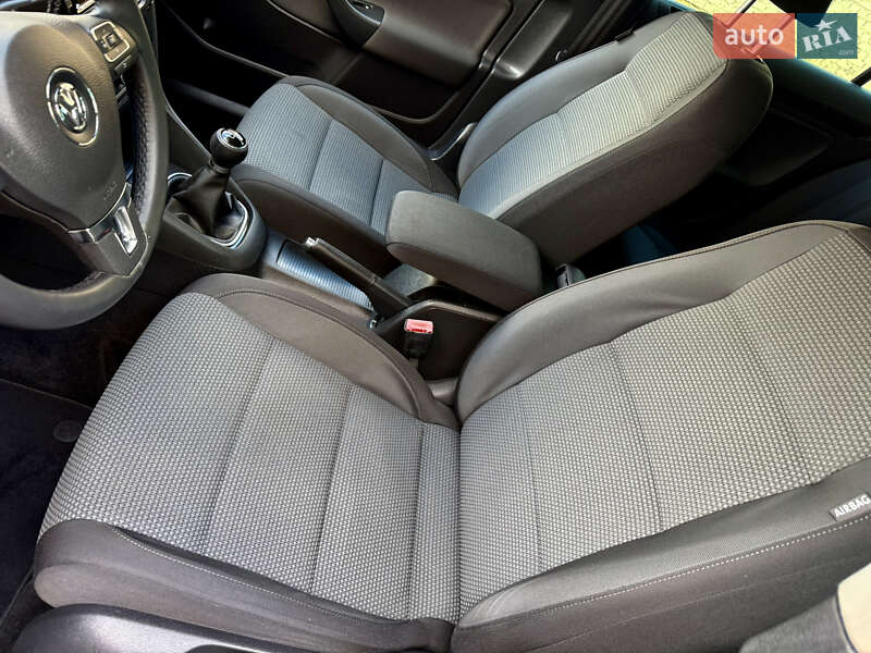 Универсал Volkswagen Golf 2011 в Ровно фото 14 Универсал Volkswagen Golf 2011 в Ровно