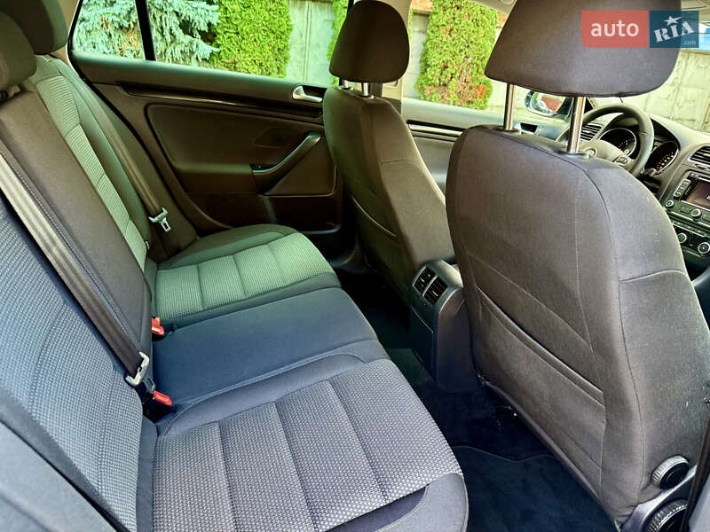 Универсал Volkswagen Golf 2011 в Ровно фото 23 Универсал Volkswagen Golf 2011 в Ровно