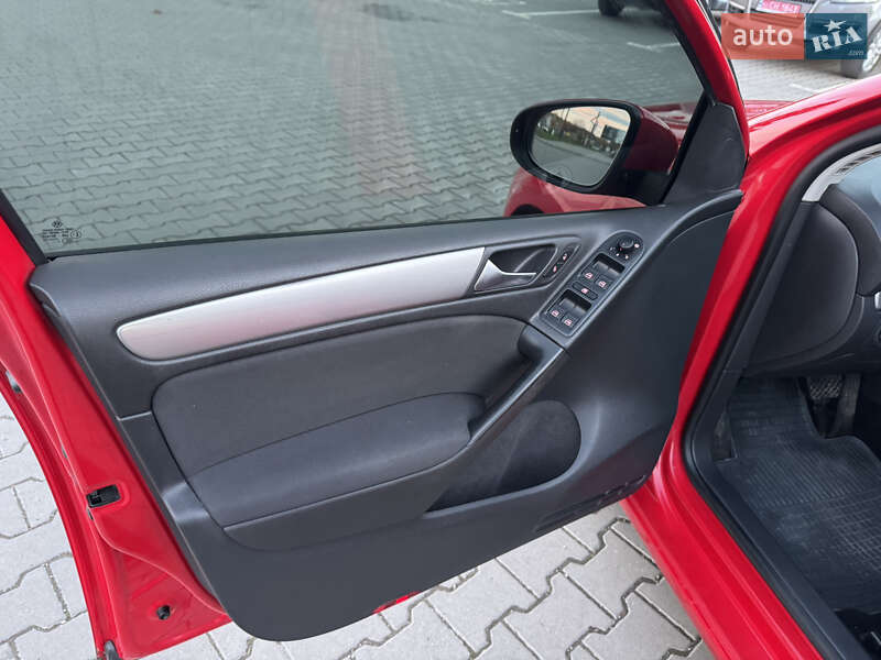 Хэтчбек Volkswagen Golf 2009 в Ивано-Франковске фото 6 Хэтчбек Volkswagen Golf 2009 в Ивано-Франковске