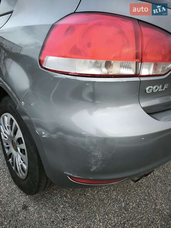 Хетчбек Volkswagen Golf 2010 в Києві
