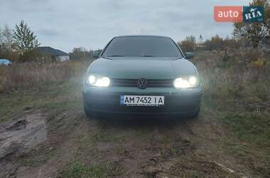 Хэтчбек Volkswagen Golf 1998 в Житомире