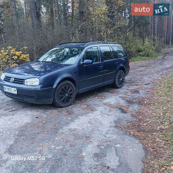 Универсал Volkswagen Golf 2000 в 