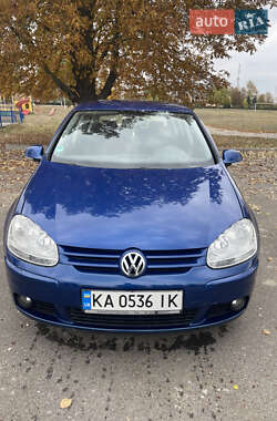 Хэтчбек Volkswagen Golf 2005 в Никополе