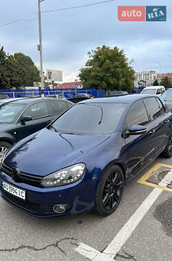 Хэтчбек Volkswagen Golf 2009 в Ужгороде