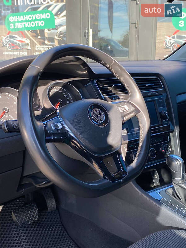 Хетчбек Volkswagen Golf 2018 в Кривому Розі