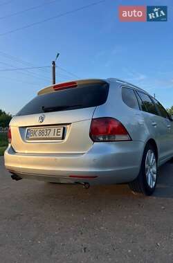Универсал Volkswagen Golf 2009 в Ивано-Франковске