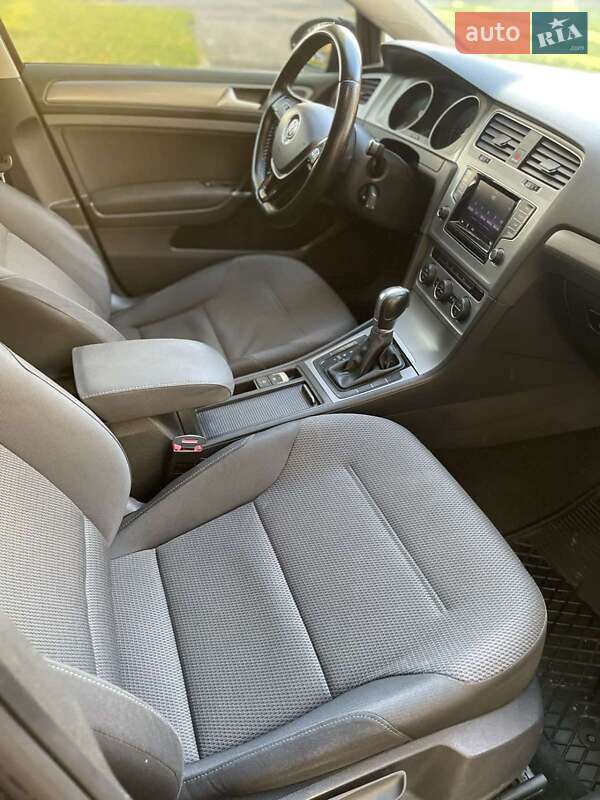 Универсал Volkswagen Golf 2014 в Хмельницком