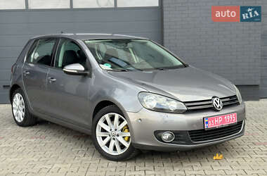 Хэтчбек Volkswagen Golf 2009 в Луцке