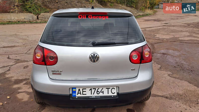 Хэтчбек Volkswagen Golf 2008 в Кривом Роге