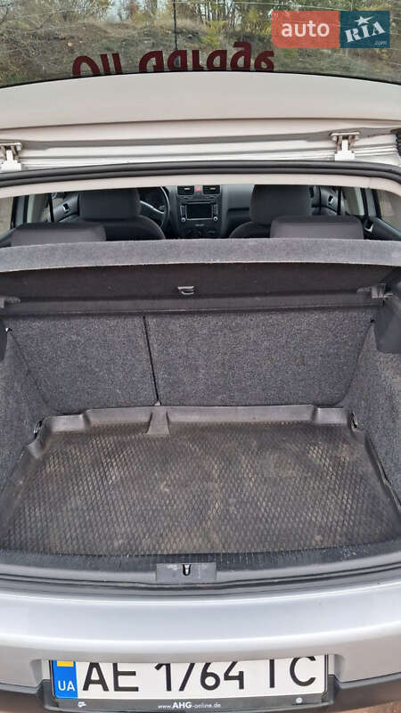 Хэтчбек Volkswagen Golf 2008 в Кривом Роге