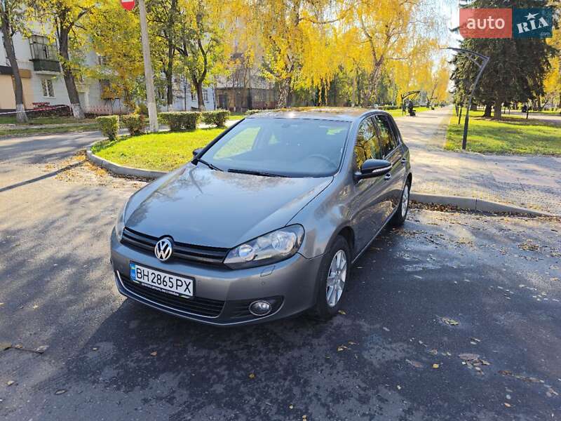 Хэтчбек Volkswagen Golf 2011 в Краматорске