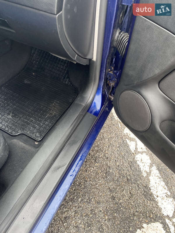 Универсал Volkswagen Golf 2004 в Козельце