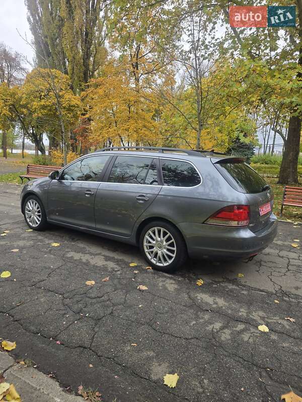 Універсал Volkswagen Golf 2012 в Києві фото 25 Універсал Volkswagen Golf 2012 в Києві