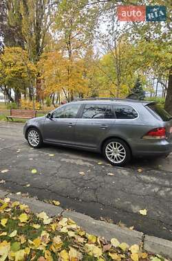 Универсал Volkswagen Golf 2012 в 