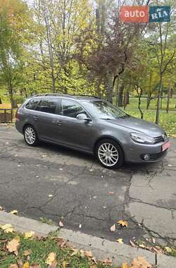 Универсал Volkswagen Golf 2012 в 